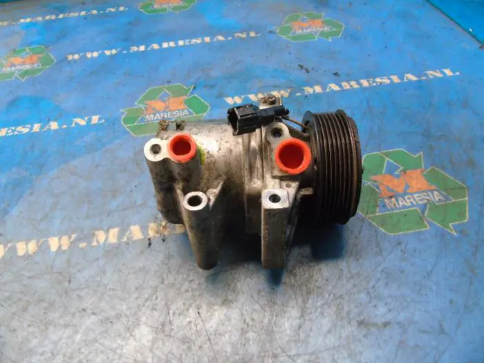 Air conditioning pump Nissan Micra