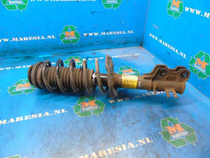 Front shock absorber rod, left Opel Mokka