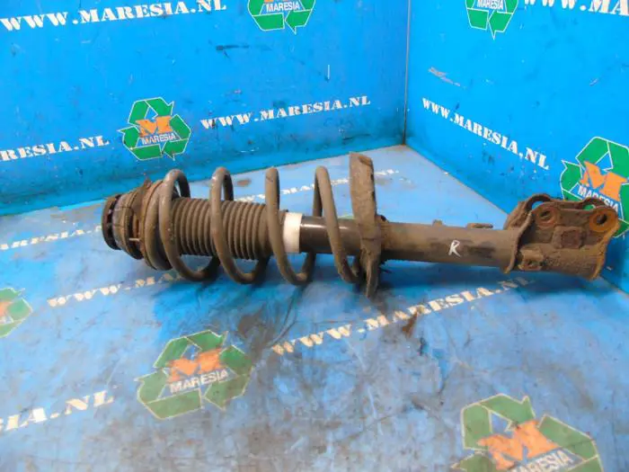 Front shock absorber rod, right Kia Soul