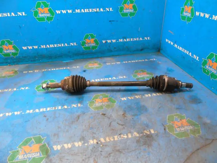 Front drive shaft, left Suzuki Alto