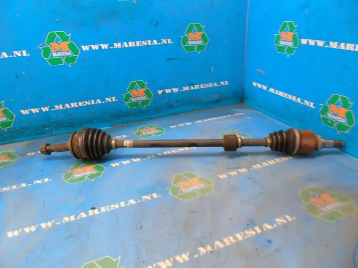 Front drive shaft, right Toyota Yaris