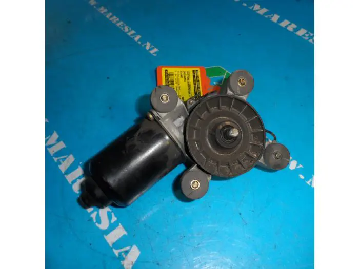 Front wiper motor Daihatsu Cuore