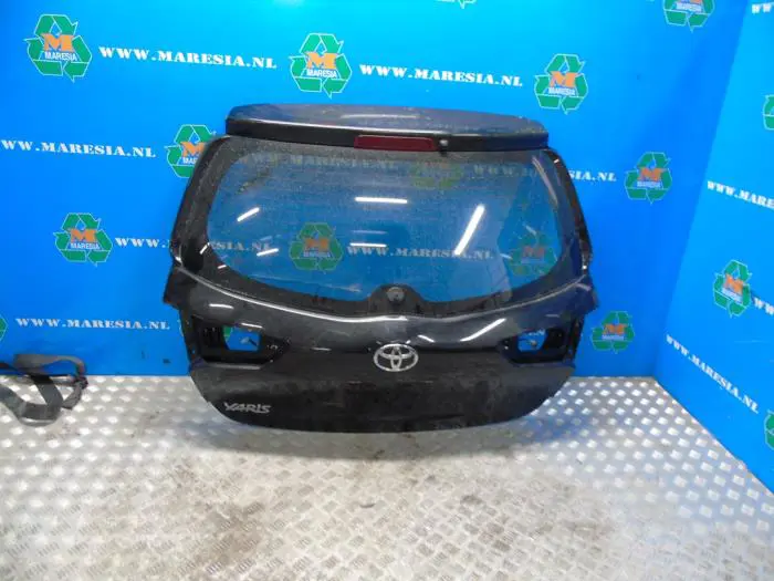 Tailgate Toyota Yaris