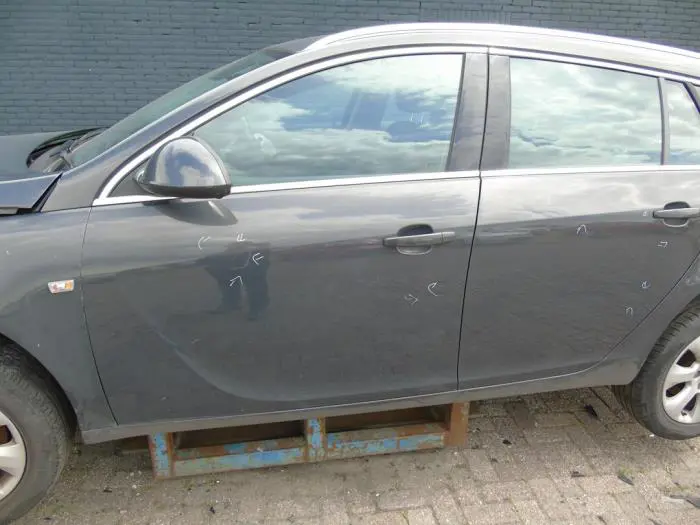 Portier 4Deurs links-voor Opel Insignia