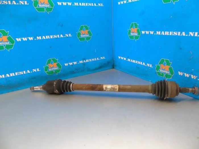 Front drive shaft, right Peugeot 207