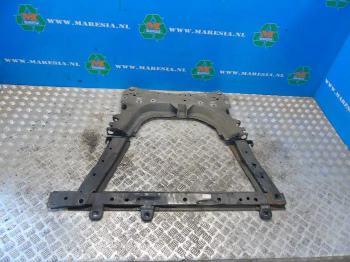 Subframe Renault Clio