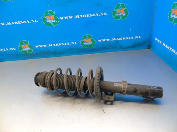 Front shock absorber rod, right Skoda Fabia