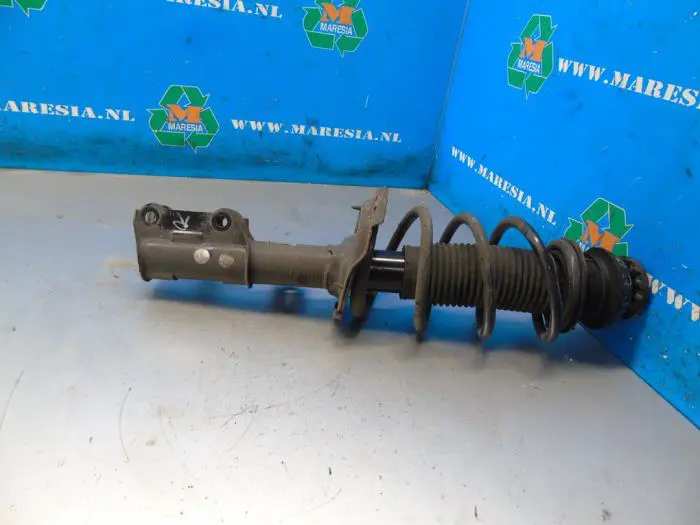 Front shock absorber rod, right Hyundai I10