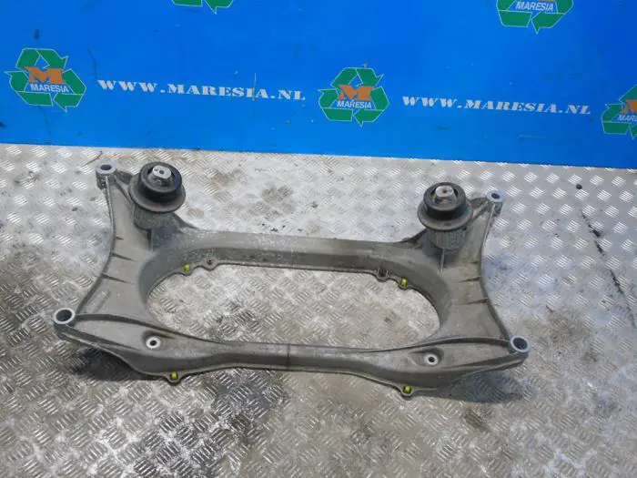 Subframe Lexus GS 300