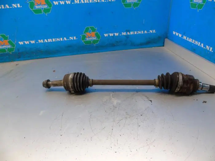 Front drive shaft, left Toyota Aygo