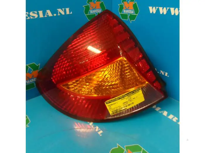 Taillight, left Kia Rio