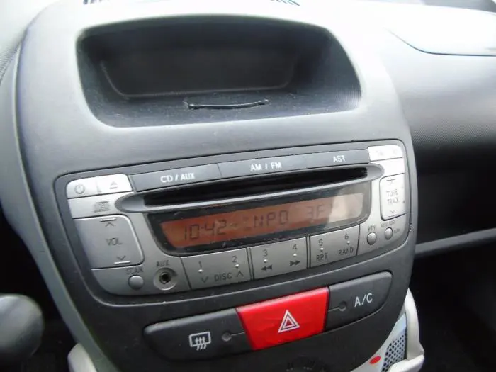 Radio CD player Toyota Aygo