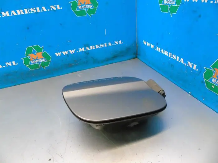 Tank cap cover Opel Astra