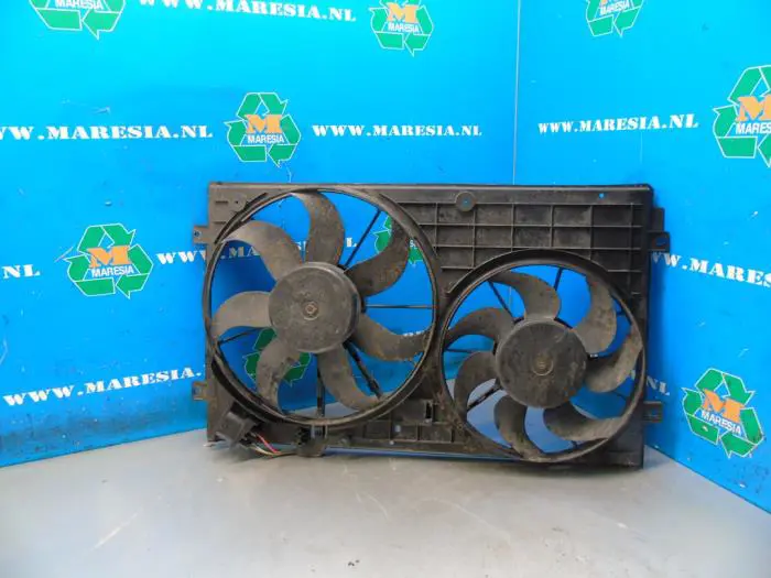 Cooling fans Volkswagen Golf