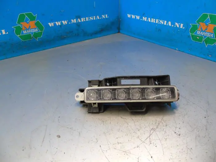 Daytime running light, right Peugeot 108