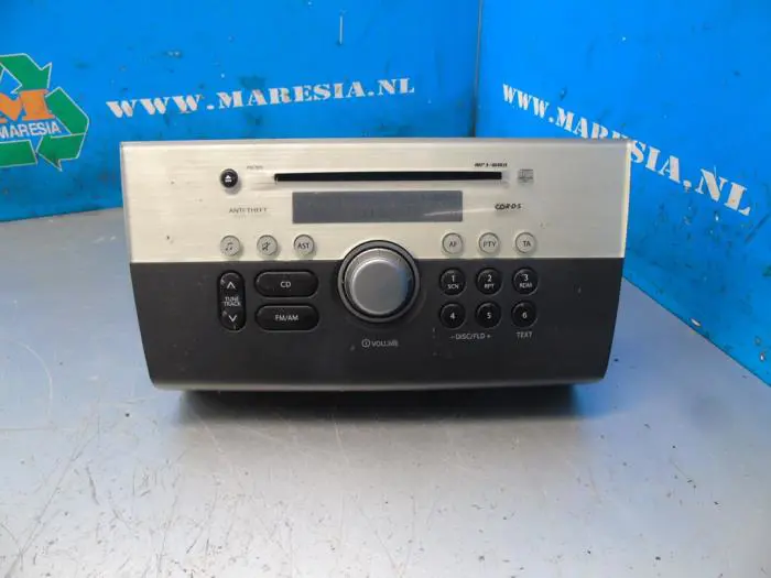 Radio CD player Suzuki Swift