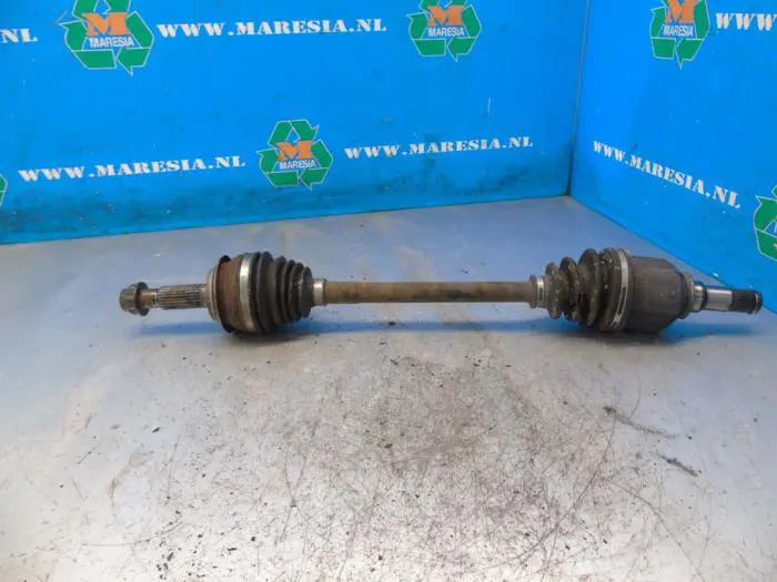 Front drive shaft, left Toyota Verso-S