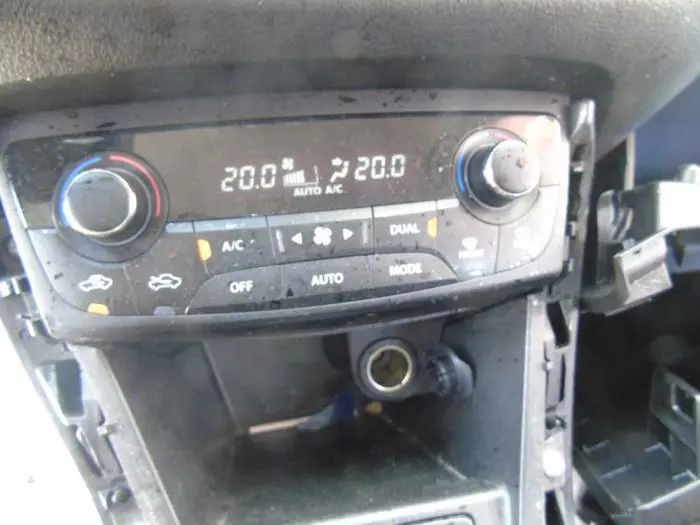 Heater control panel Suzuki SX-4