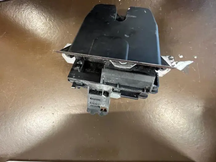 Tailgate lock mechanism Ford C-Max