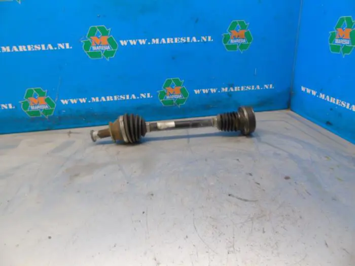 Front drive shaft, left Volkswagen Polo