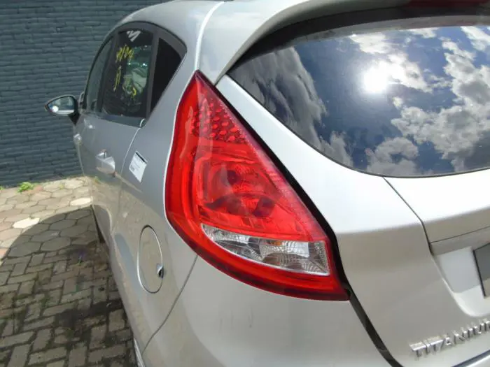 Achterlicht links Ford Fiesta