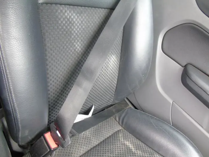 Front seatbelt, left Ford Focus