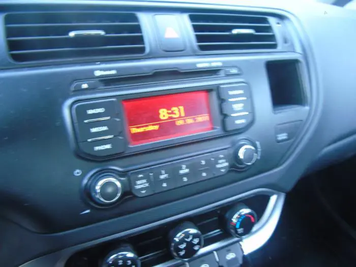 Radio CD Speler Kia Rio