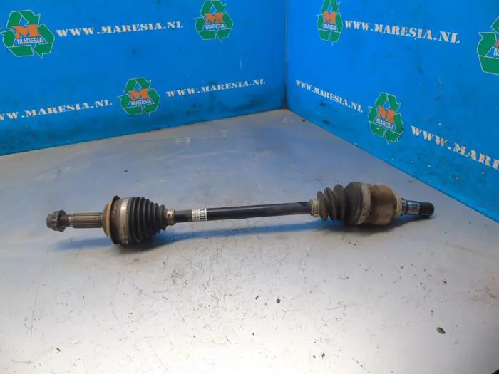 Aandrijfas links-voor Toyota Yaris