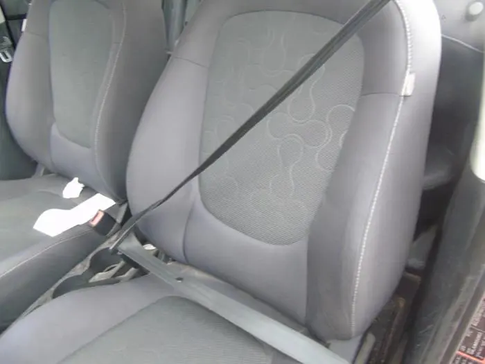 Front seatbelt, left Hyundai I20