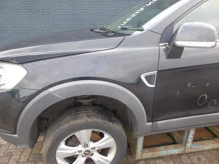 Scherm links-voor Chevrolet Captiva