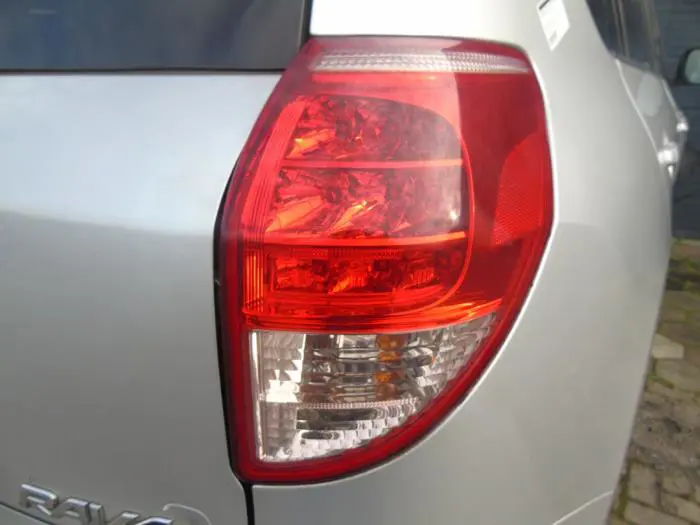 Taillight, right Toyota Rav-4