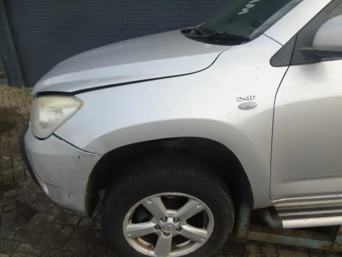 Scherm links-voor Toyota Rav-4