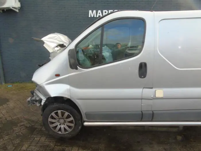 Door 2-door, left Opel Vivaro