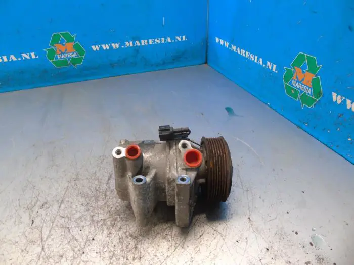 Air conditioning pump Nissan Micra