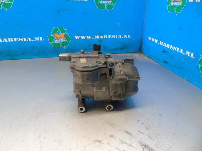 Air conditioning pump Toyota Yaris