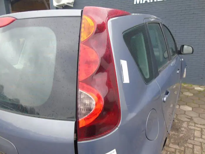 Taillight, right Nissan Note