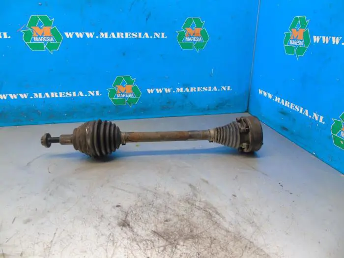 Front drive shaft, left Volkswagen Golf