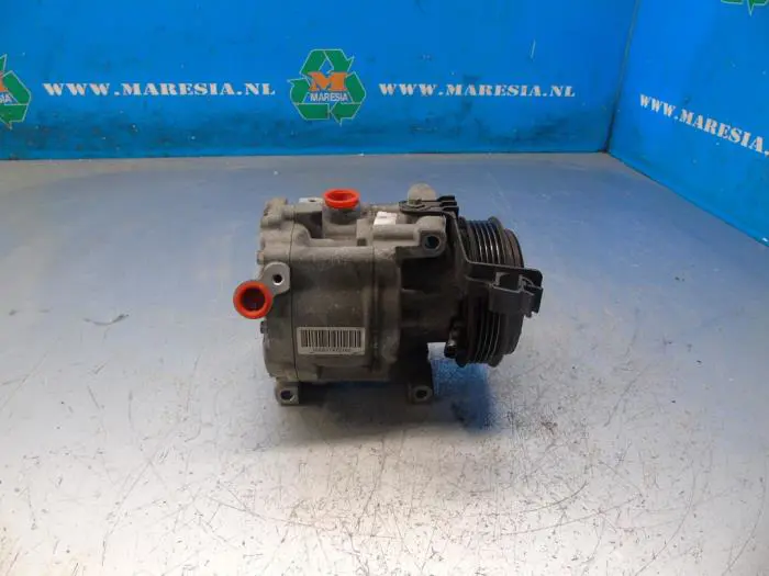 Air conditioning pump Ford KA