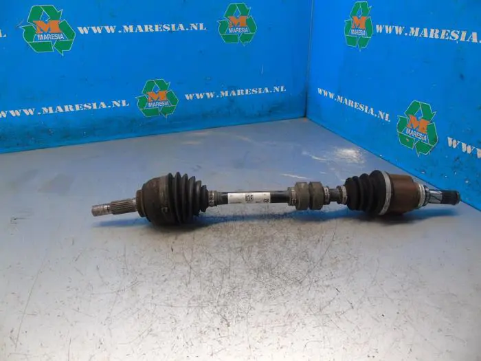 Aandrijfas links-voor Nissan Micra