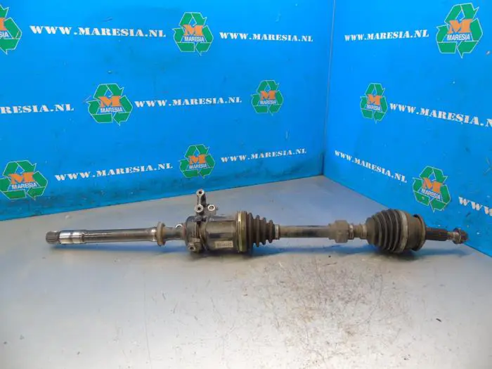 Front drive shaft, right Toyota Rav-4