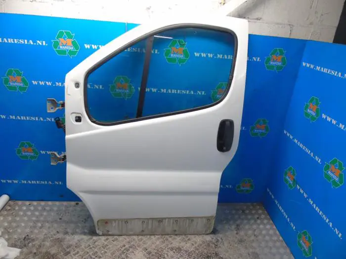 Door 2-door, left Renault Trafic