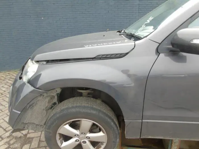 Scherm links-voor Suzuki Grand Vitara