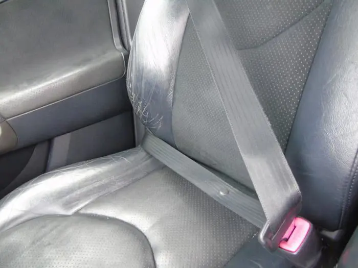 Front seatbelt, right Toyota Rav-4