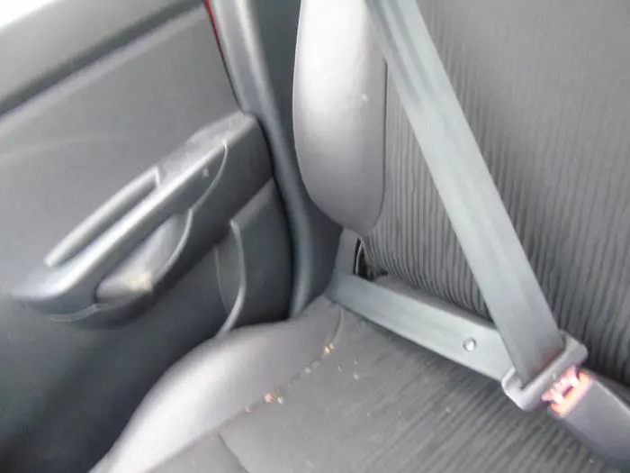 Front seatbelt, right Kia Picanto