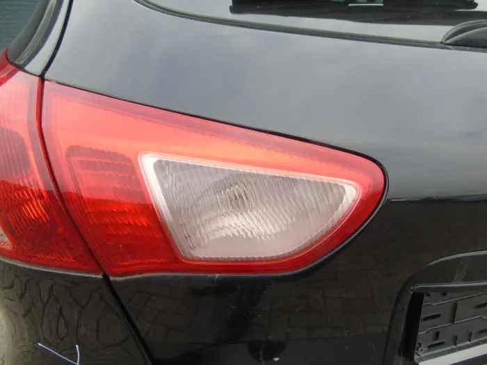 Taillight, left Mitsubishi Lancer