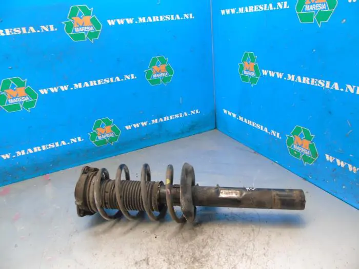 Front shock absorber rod, right Volkswagen Caddy