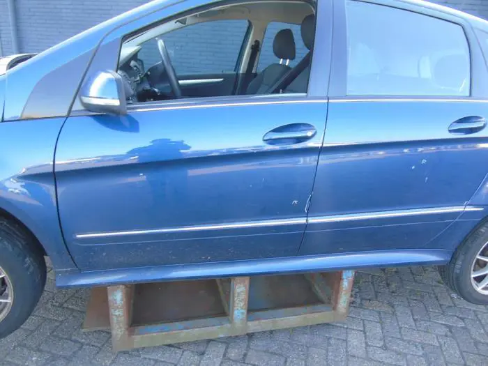 Door 4-door, front left Mercedes B-Klasse