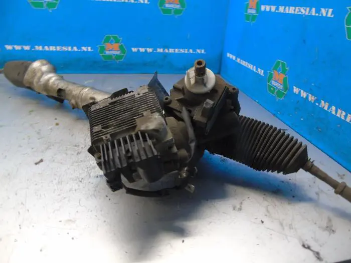 Power steering box Mercedes B-Klasse