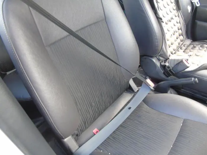Front seatbelt, right Kia Picanto