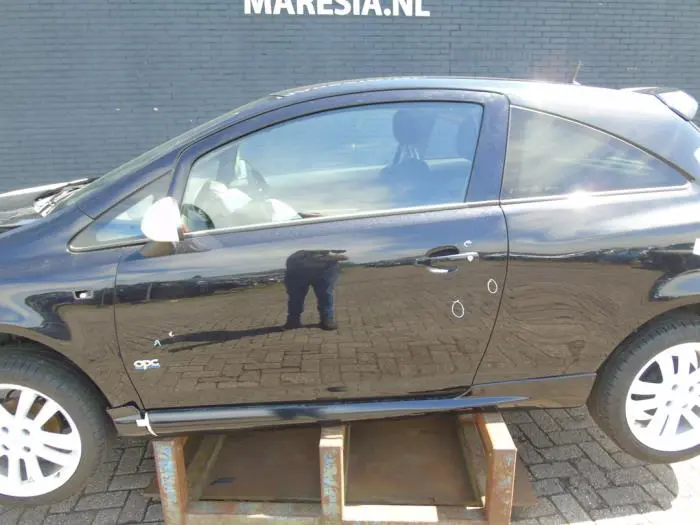 Door 2-door, left Opel Corsa